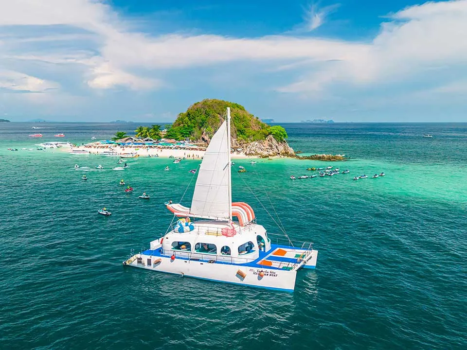 ทัวร์รอบเช้า-เกาะไม้ท่อน-เกาะไข่-ภูเก็ต-เรือ-Power-Catamaran-3