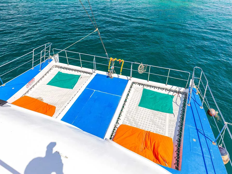 ทัวร์รอบเช้า-เกาะไม้ท่อน-เกาะไข่-ภูเก็ต-เรือ-Power-Catamaran-8