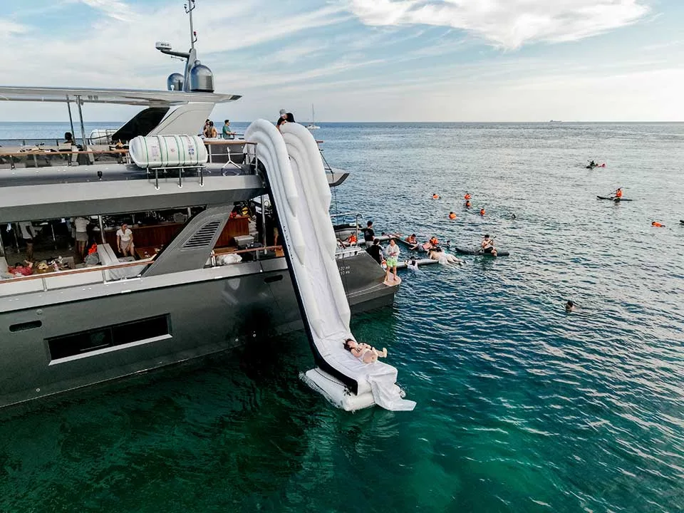 ภูเก็ต-ทัวร์เกาะพีพี-เกาะไม้ท่อน-ซันเซ็ท-luxury-yacht-catamaran-19