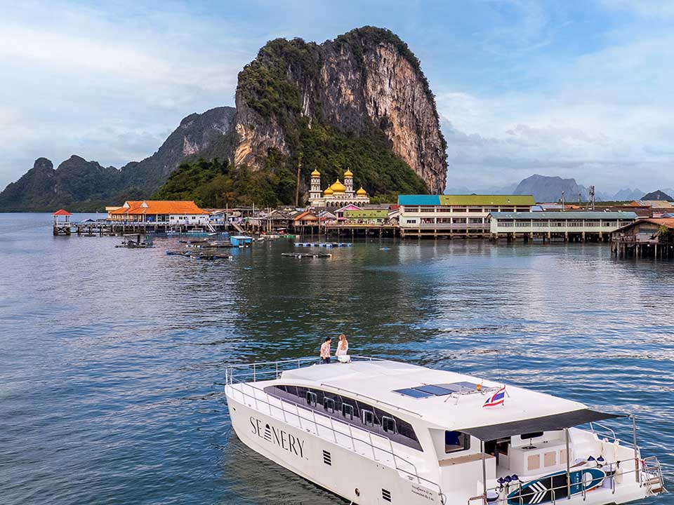 ภูเก็ต-ล่องอ่าวพังงา-เกาะปันหยี-James-Bond-เรือ-Speed-Catamaran-13