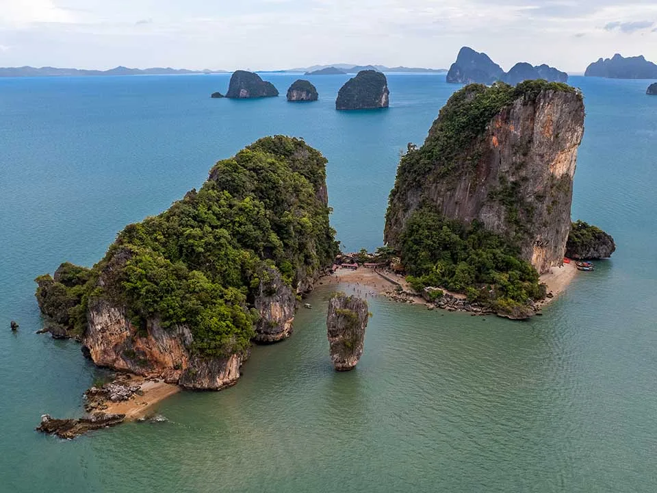 ภูเก็ต-ล่องอ่าวพังงา-เกาะปันหยี-James-Bond-เรือ-Speed-Catamaran-14