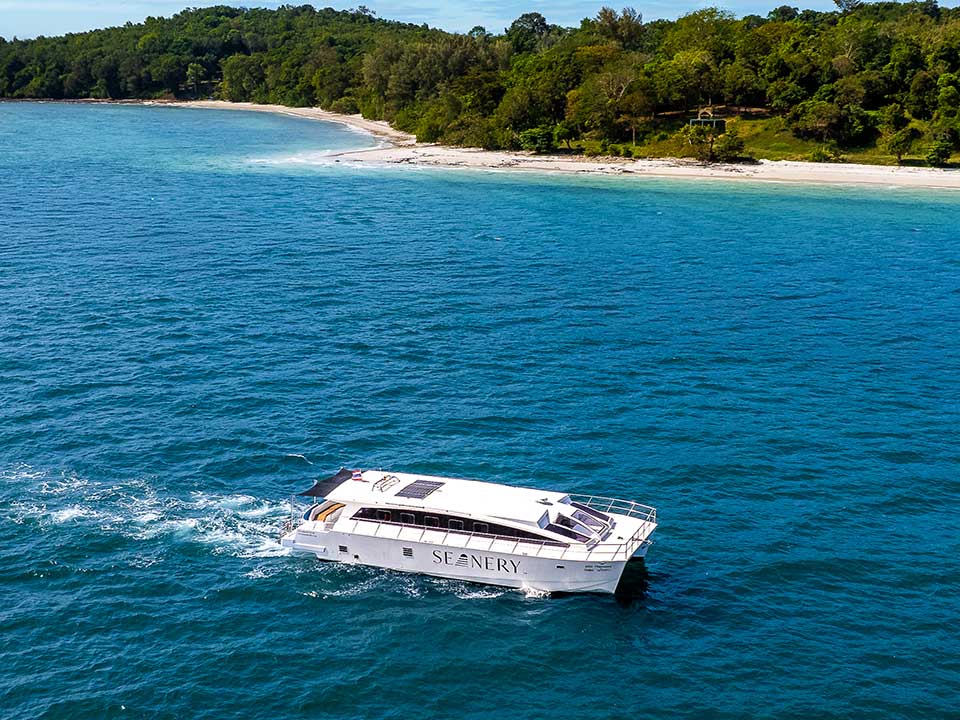 ภูเก็ต-ล่องอ่าวพังงา-เกาะปันหยี-James-Bond-เรือ-Speed-Catamaran-16