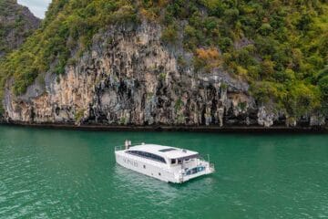 ภูเก็ต-ล่องอ่าวพังงา-เกาะปันหยี-James-Bond-เรือ-Speed-Catamaran-17