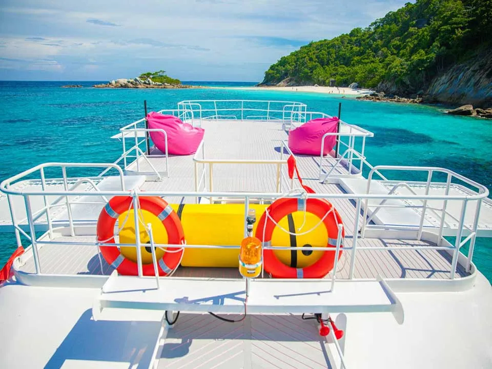 หมู่เกาะสุรินทร์-ทัวร์วันเดย์-เรือสปีดคาตามารัน-speed-catamaran-2