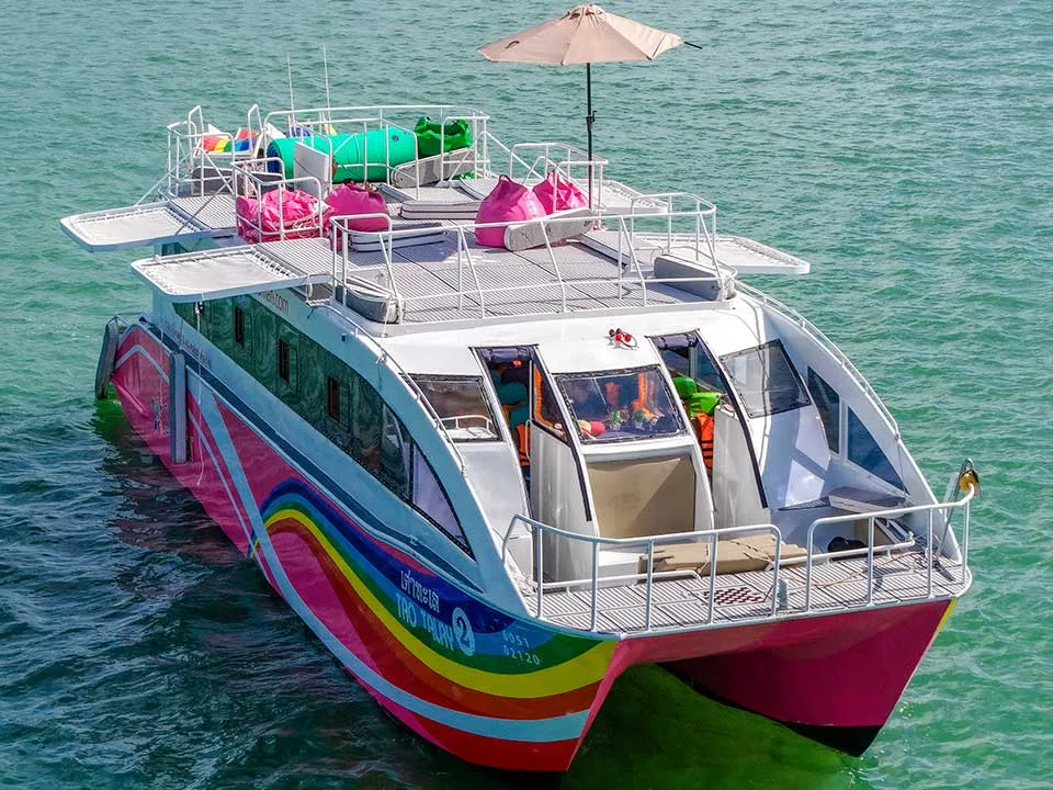 หมู่เกาะสุรินทร์-ทัวร์วันเดย์-เรือสปีดคาตามารัน-speed-catamaran