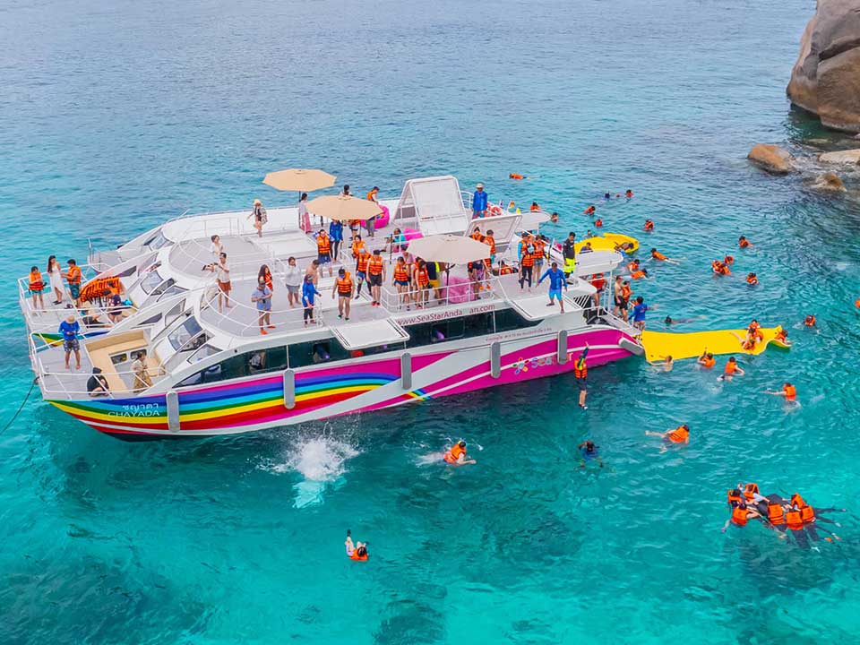 ภูเก็ต-ทัวร์เกาะสิมิลัน-รอบสาย-เรือคาตามารัน-2-ชั้น-Catamaran