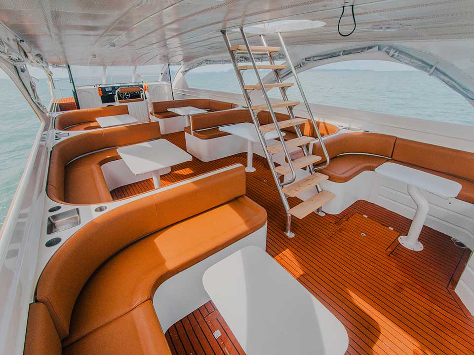 Luxury-Speed-Catamaran-เกาะพีพี-อ่าวมาหยา-เกาะไผ่-Phuket-4