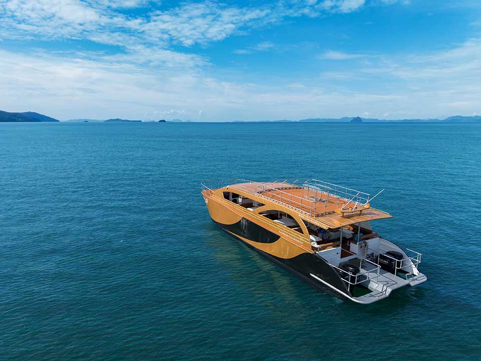 Luxury-Speed-Catamaran-เกาะพีพี-อ่าวมาหยา-เกาะไผ่-Phuket-6