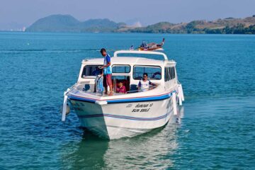 เรือสปีดโบ๊ทโดยสาร-เกาะยาวใหญ่-ช่องหลาด-เกาะพีพี-Phi-Phi-Island
