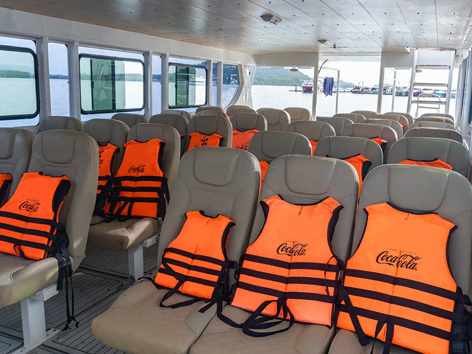ทัวร์ภูเก็ต-เที่ยวอ่าวพังงา-เกาะปันหยี-เขาตะปู-เกาะไข่-Speed-Catamaran-4