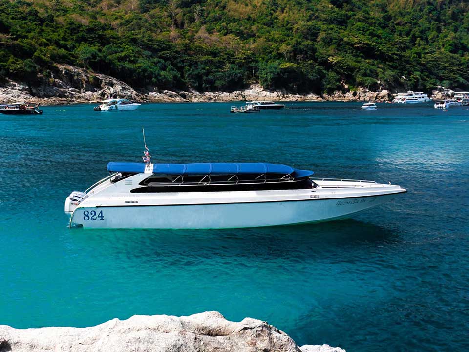 เช่าเรือสปีดโบ๊ทภูเก็ต-เหมาลำเรือเร็ว-3-เครื่องยนต์-Speedboat
